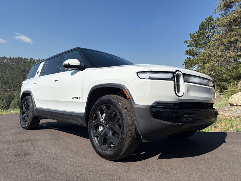 2025 Rivian R1S Adventure - Photo 21