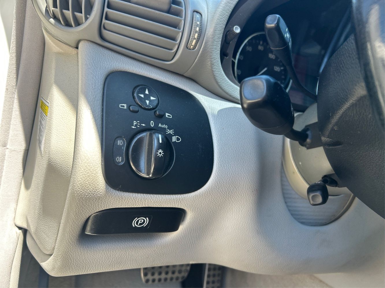2007 Mercedes Benz C 230 Sport photo 17