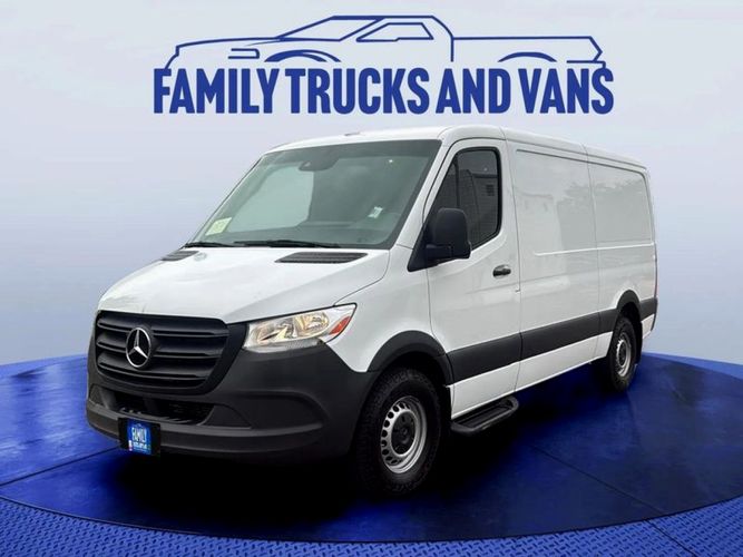2023 Ford Transit photo 2