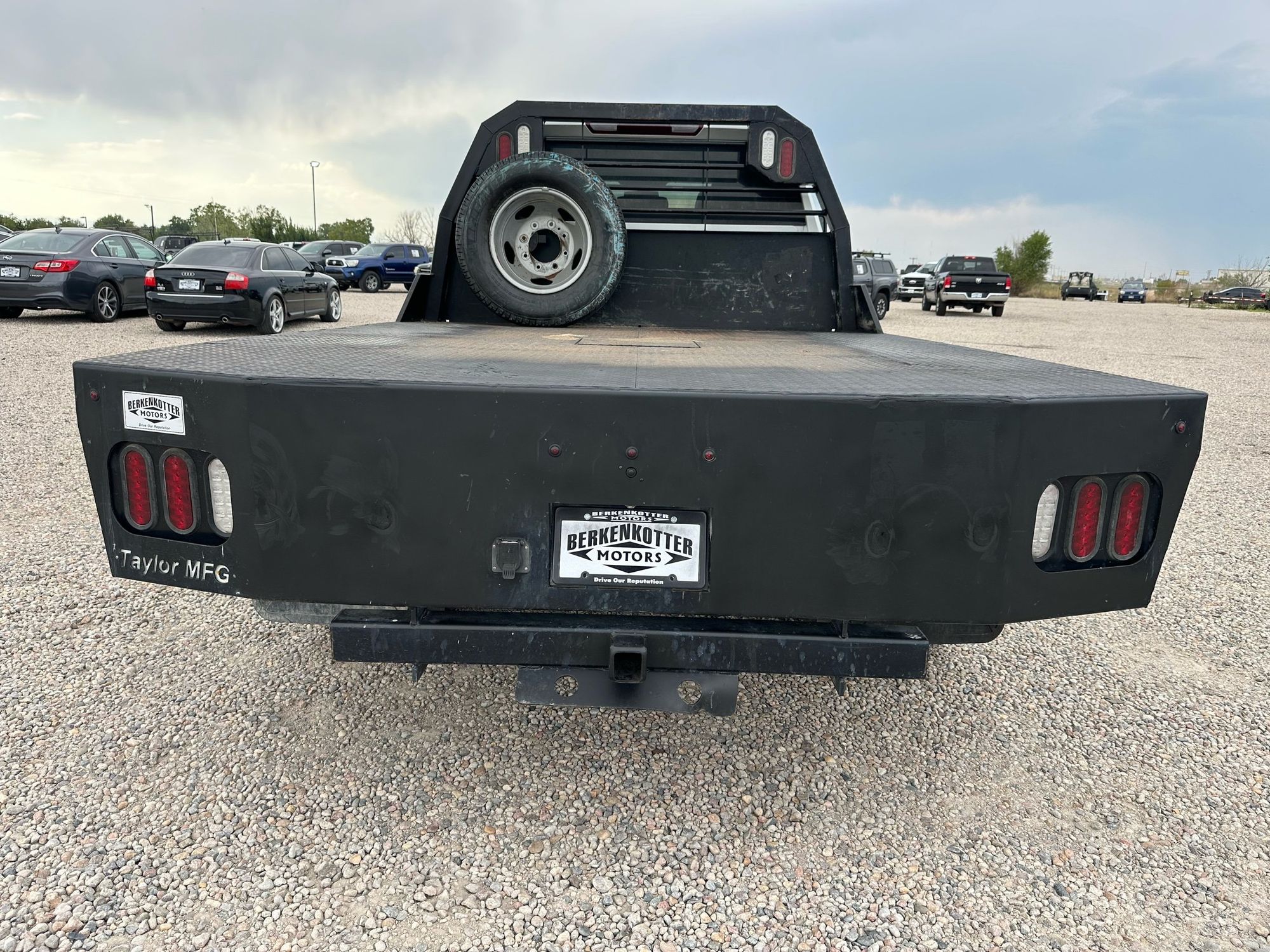 2022 Chevrolet Silverado 3500HD LT photo 9