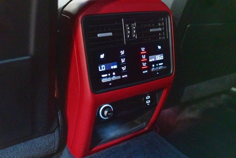 2023 Porsche Cayenne Coup Turbo GT - Photo 26