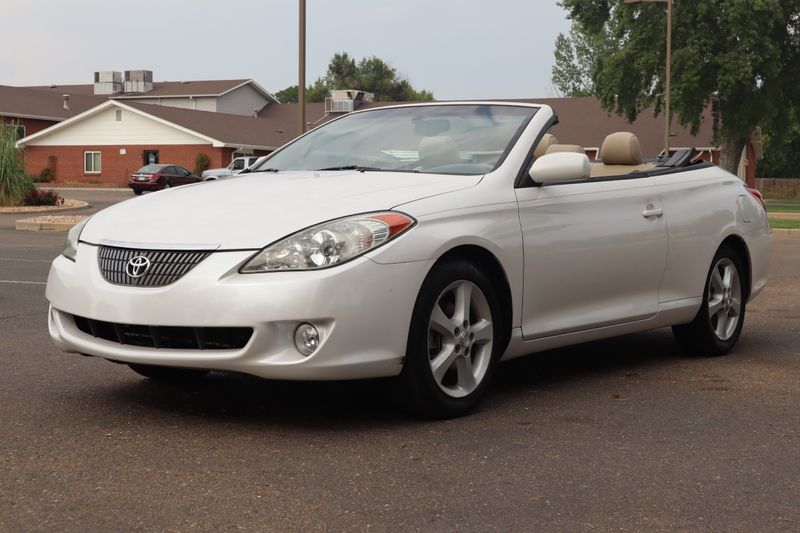 2005 Toyota Camry Solara Photos