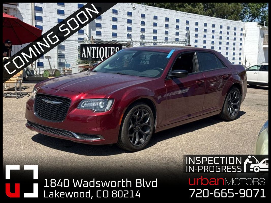 Red 2019 Chrysler 300 Touring RWD Sedan Rear-Wheel Drive 8-Speed Automatic