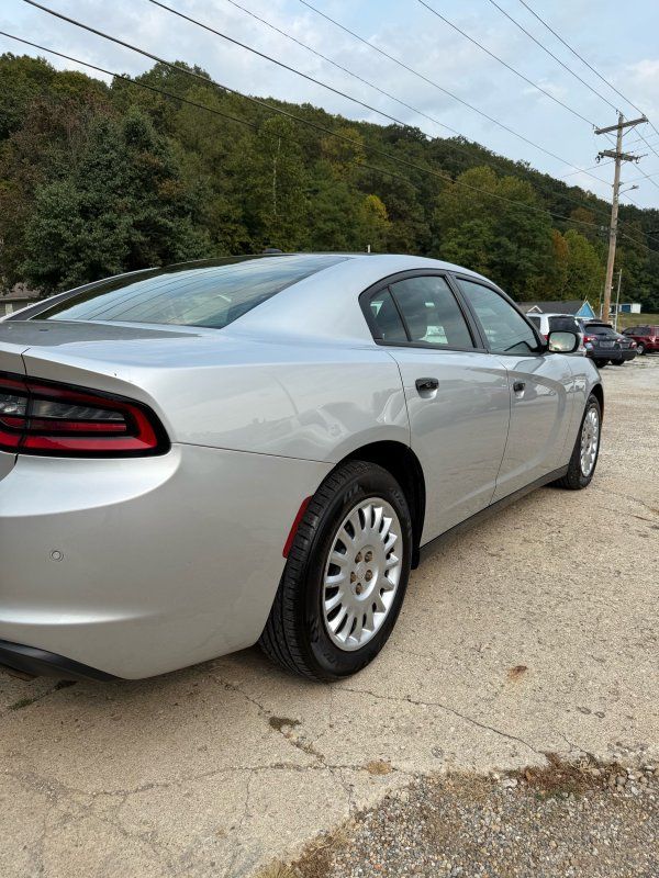 2018 Dodge Charger photo 6