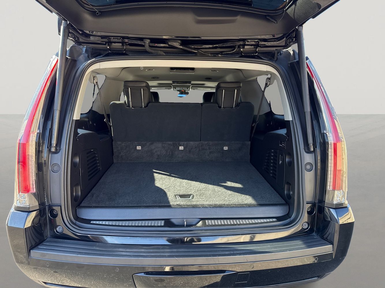 2019 Cadillac Escalade ESV Luxury photo 50