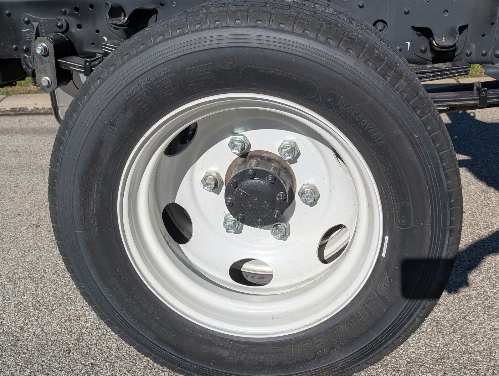 2024 Chevrolet 5500 XD LCF Diesel 26