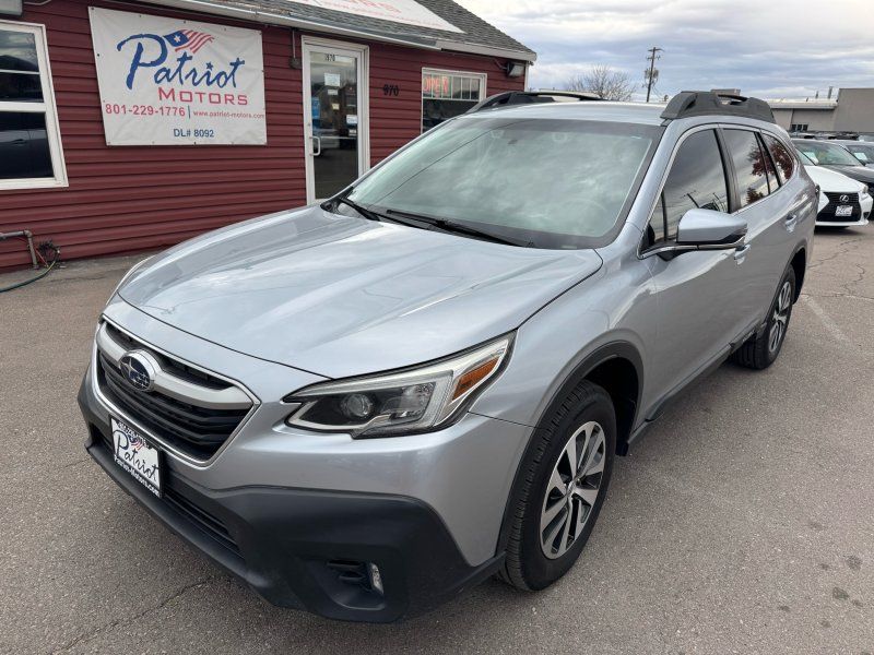 2020 Subaru Outback Premium's photo