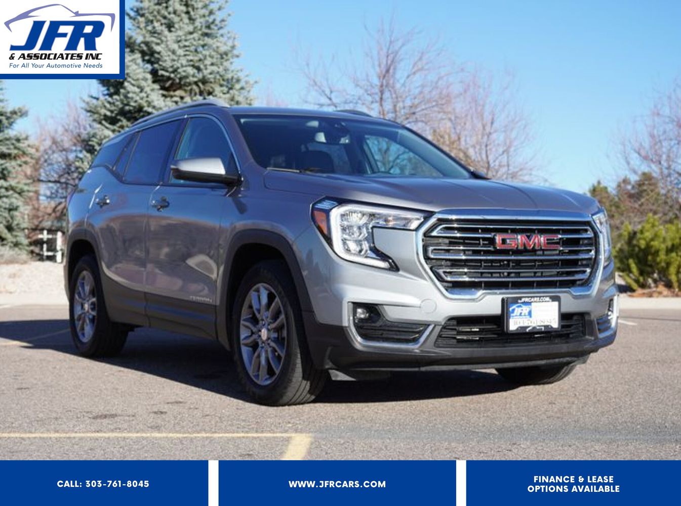 2024 GMC Terrain SLT's photo