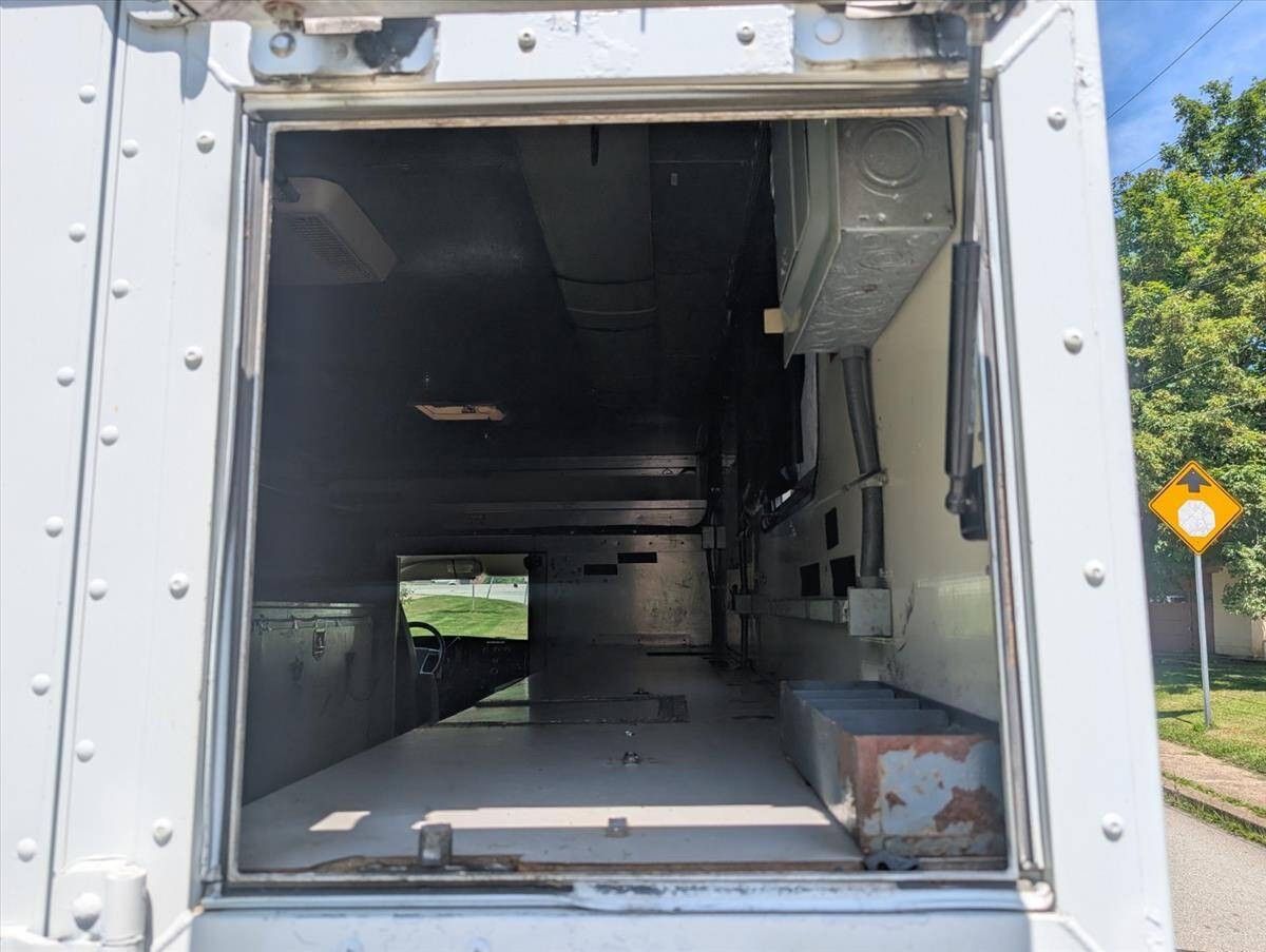 2008 Chevrolet Express Cutaway 44