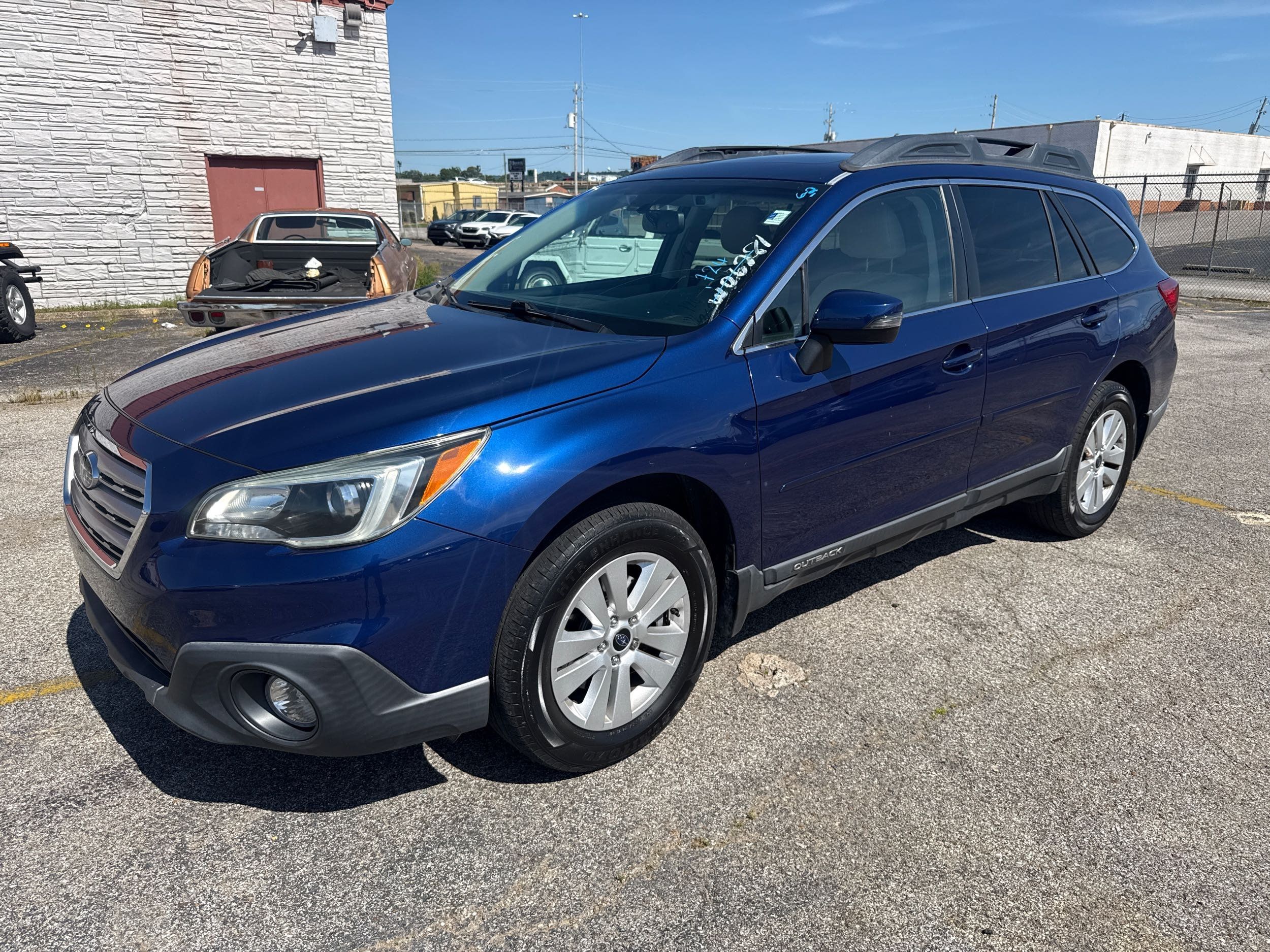 2016 Subaru Outback 2.5i Premium CVT PZEV's photo