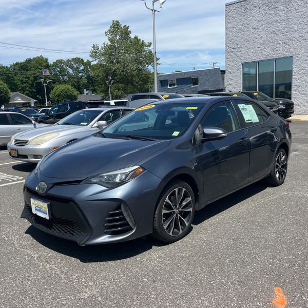 2018 Toyota Corolla SE AT's photo
