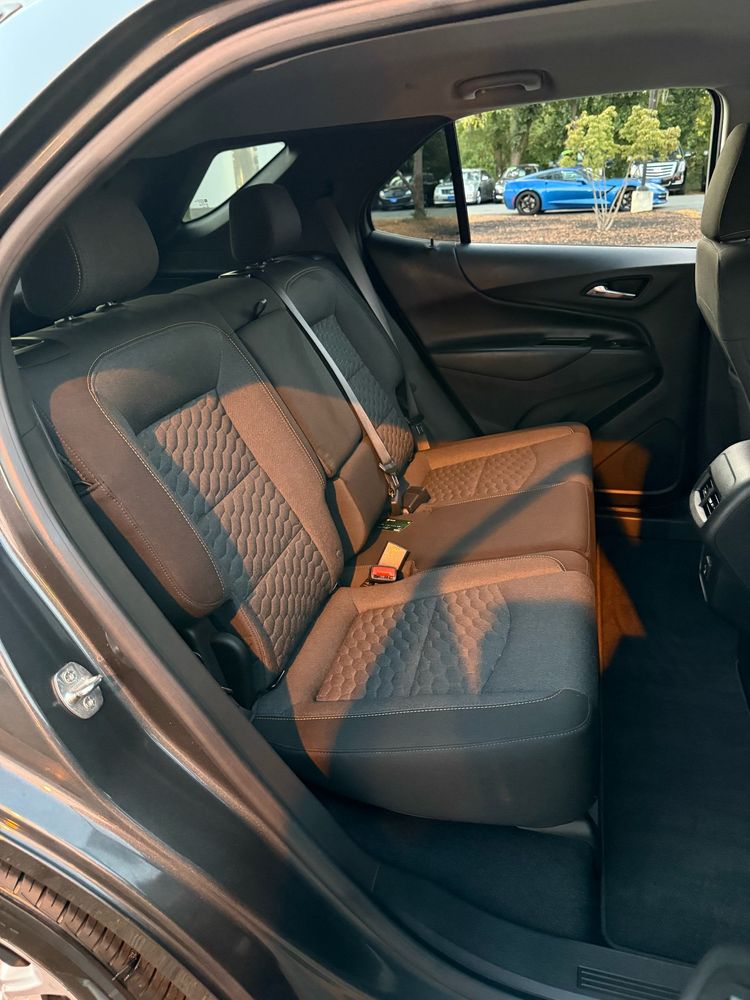 2021 Chevrolet Equinox LT photo 11