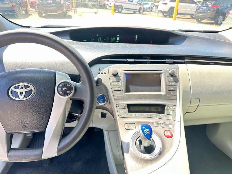2015 Toyota Prius Two - null exterior view 7