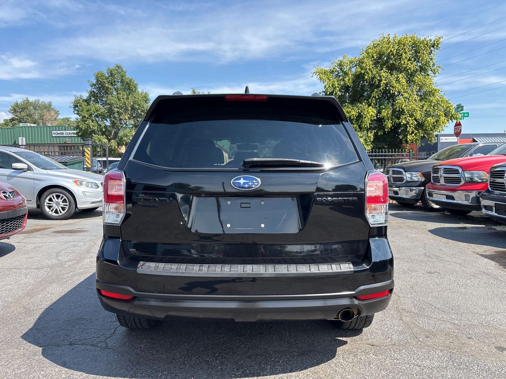 2018 Subaru Forester Premium photo 37