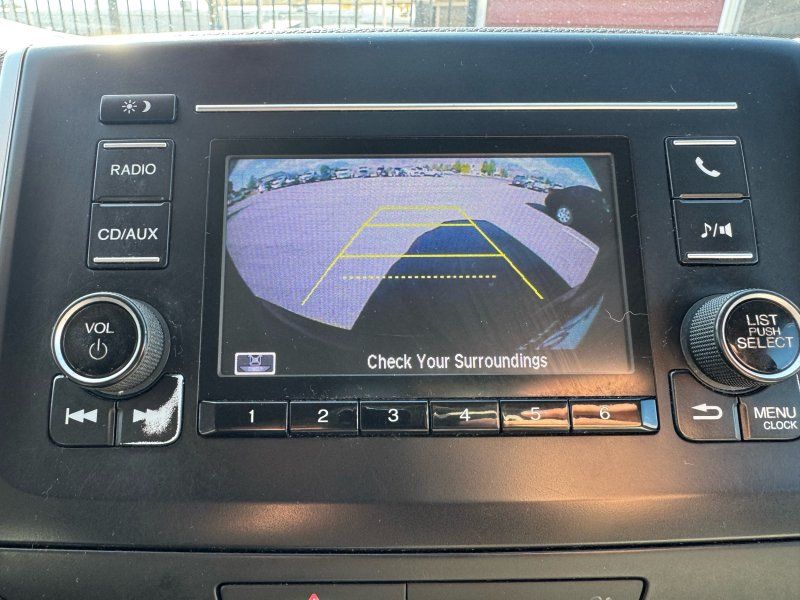 2016 Honda Pilot LX photo 16