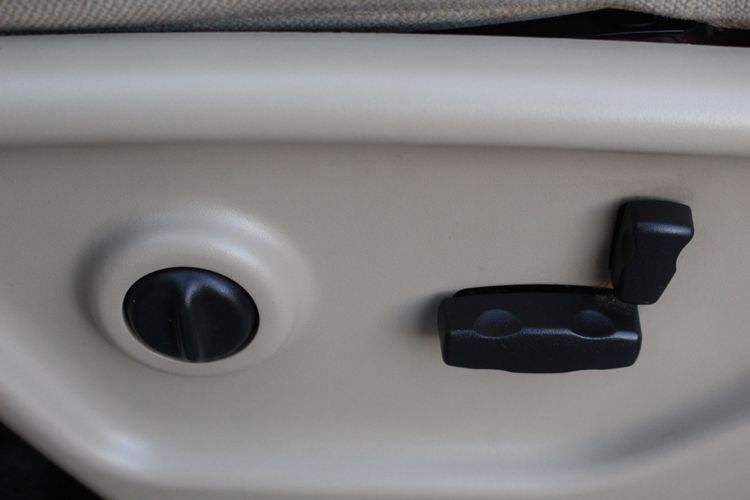 2005 Chevrolet TrailBlazer LT | Victory Motors of Colorado