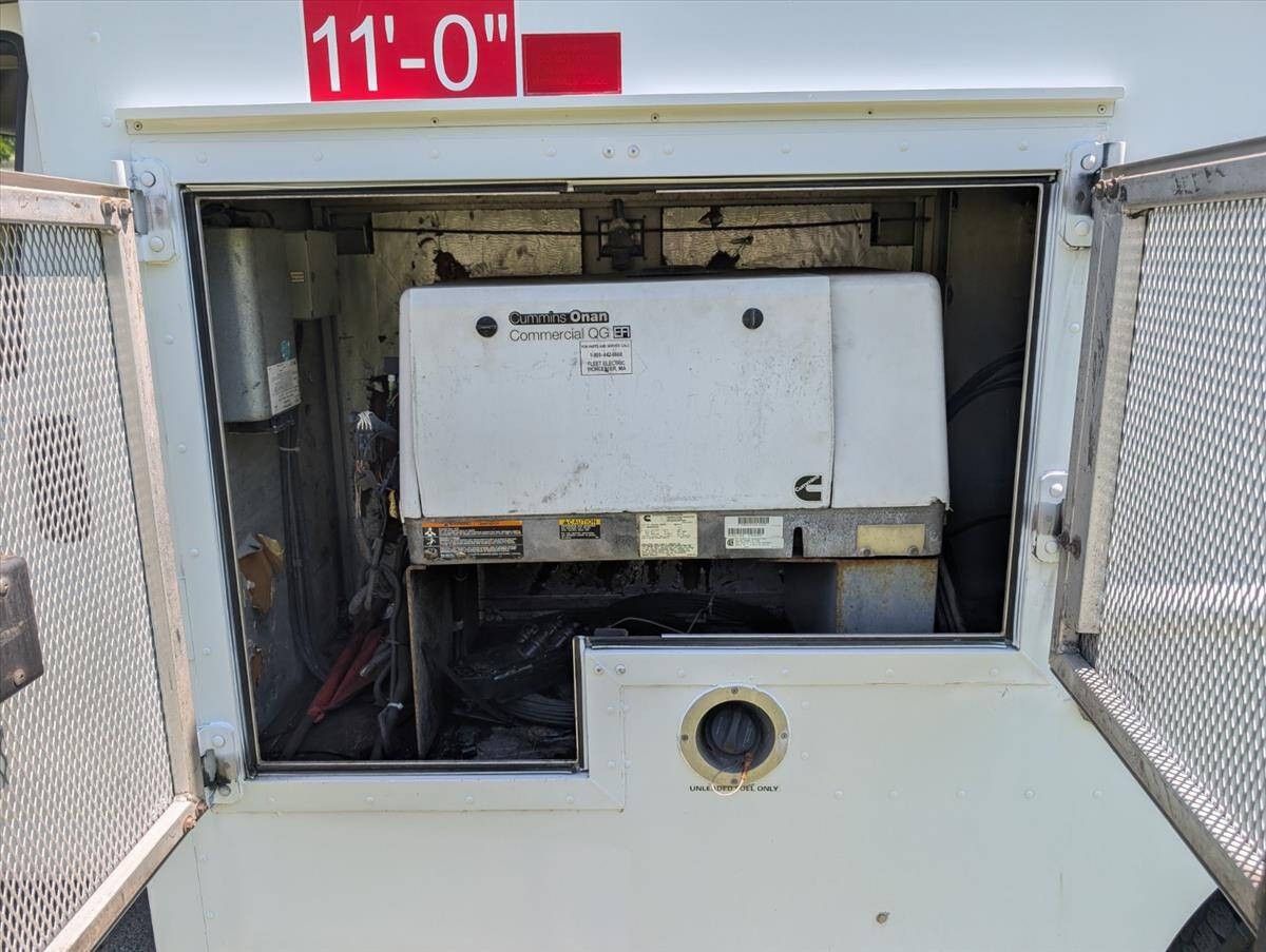 2008 Chevrolet Express Cutaway 62