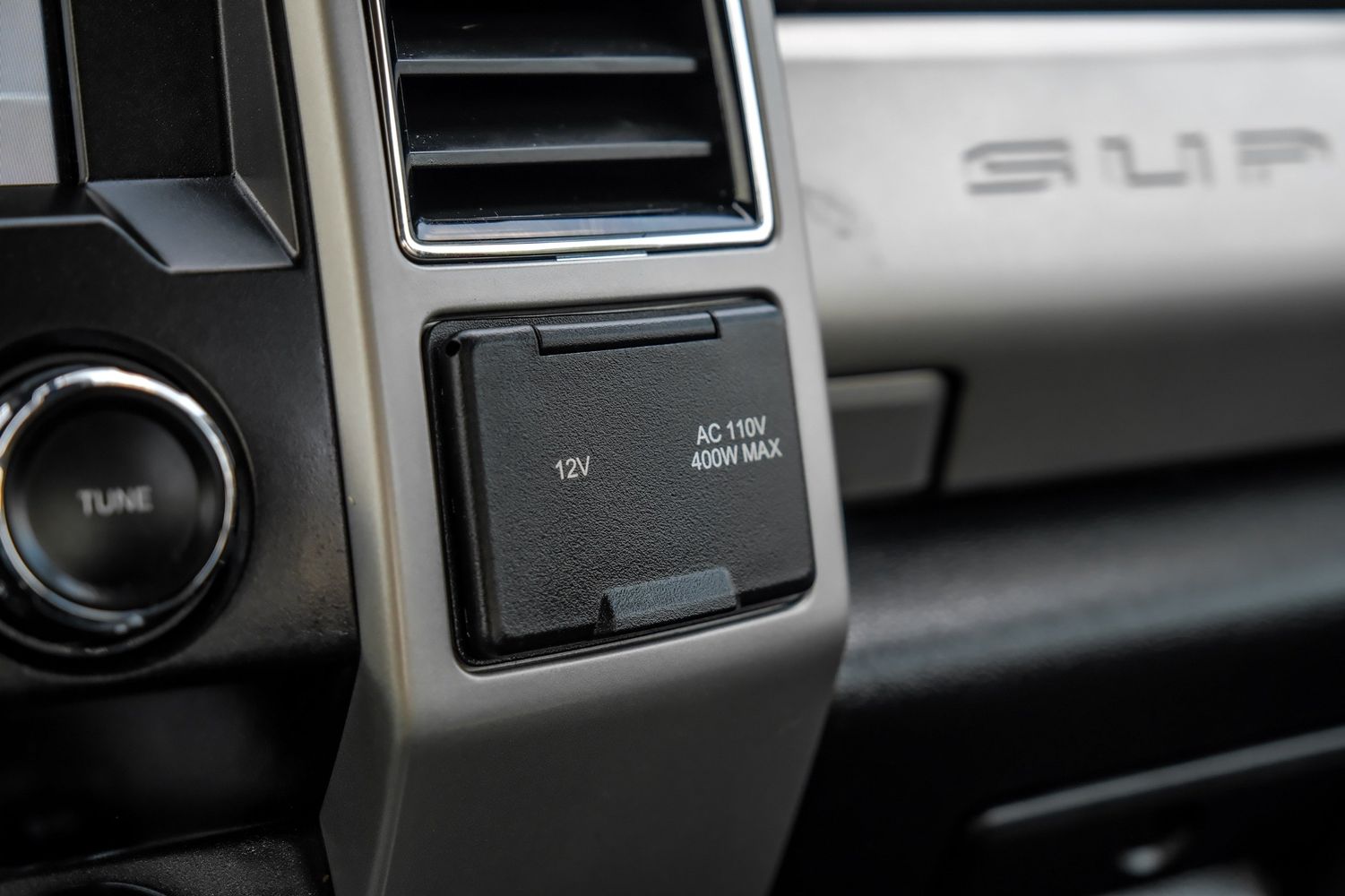 2021 Ford F-250 Lariat photo 32