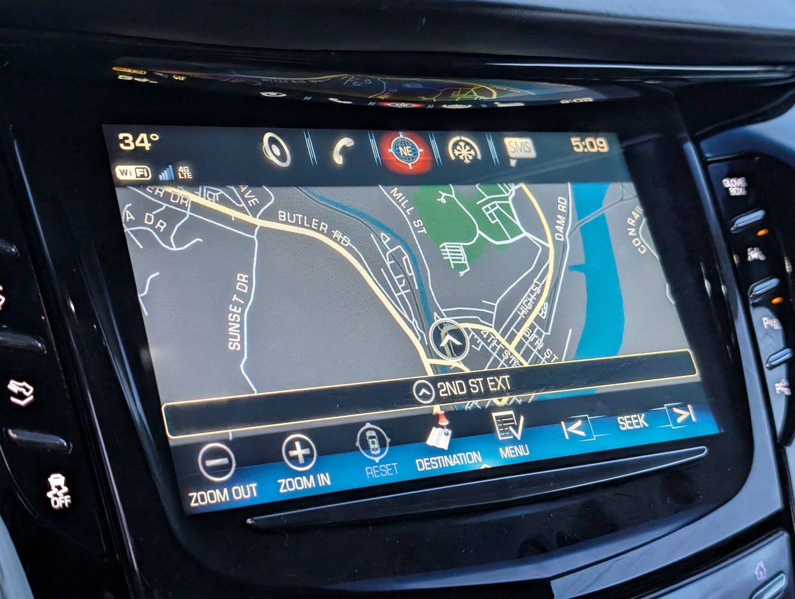 2019 Cadillac Escalade ESV 32