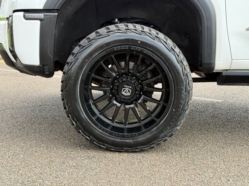 2024 GMC Sierra 2500HD AT4 - Photo 9