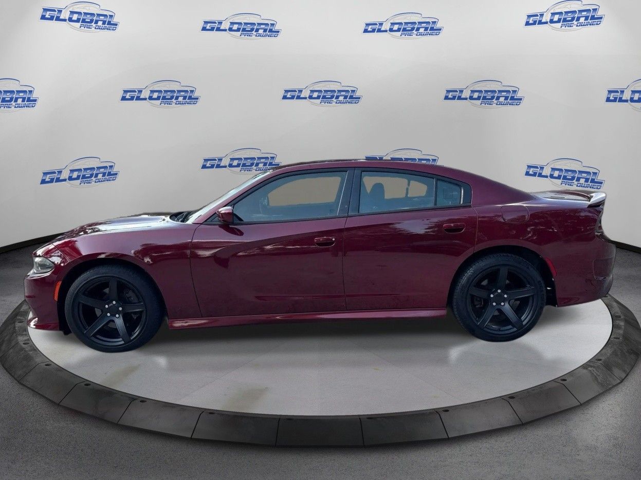 Dodge Charger photo 8