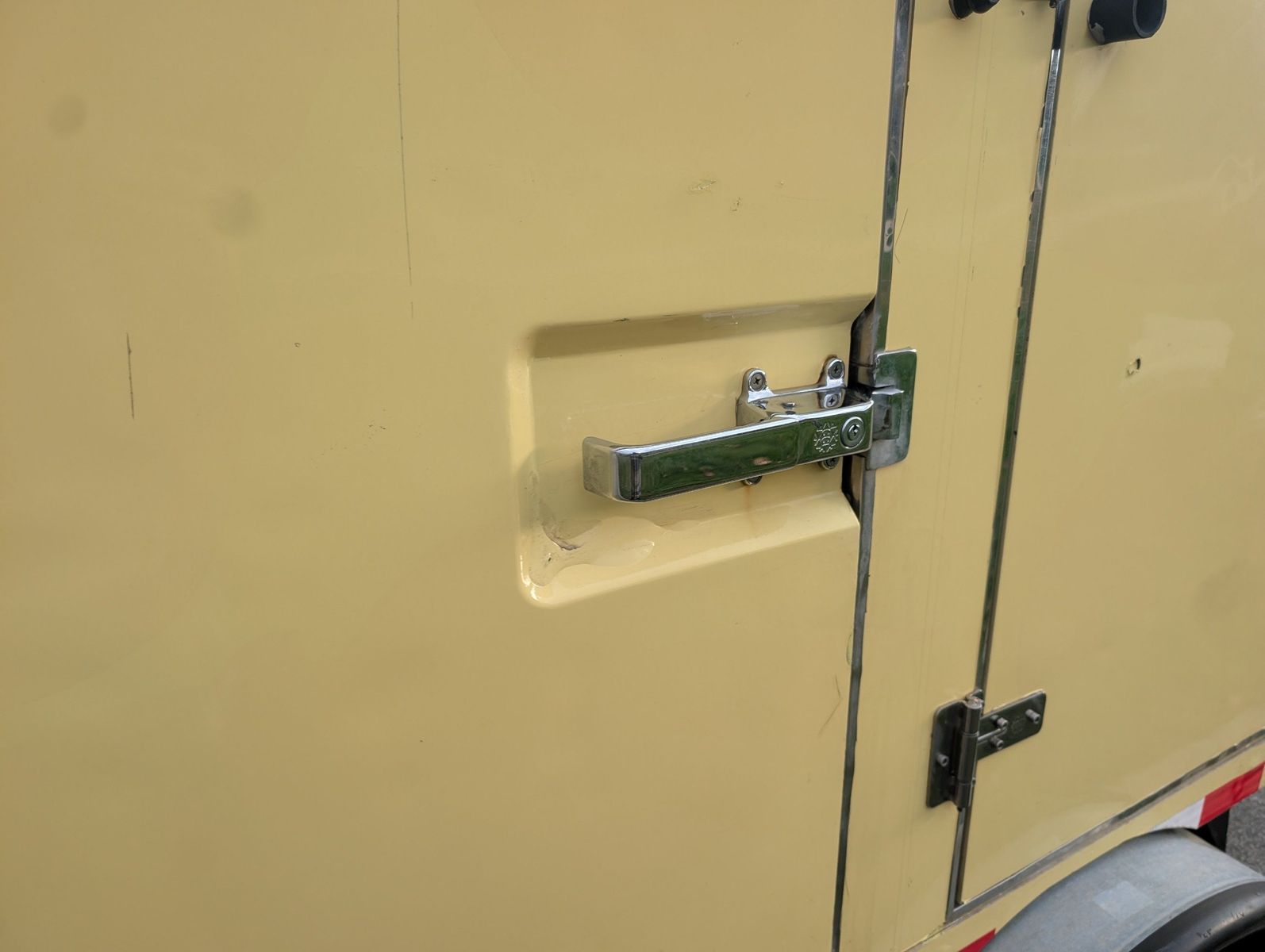 2019 Ford E-Series Chassis 66