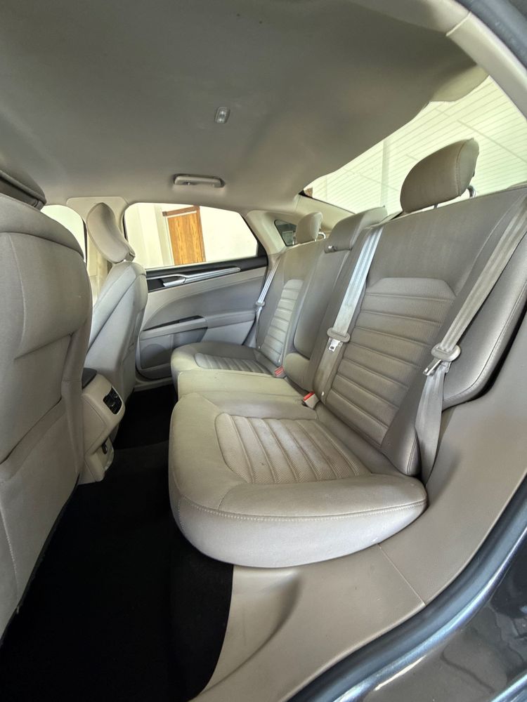 2019 Ford Fusion SE photo 11