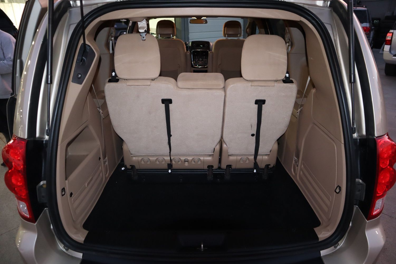 2016 Dodge Grand Caravan SXT | Victory Motors of Colorado