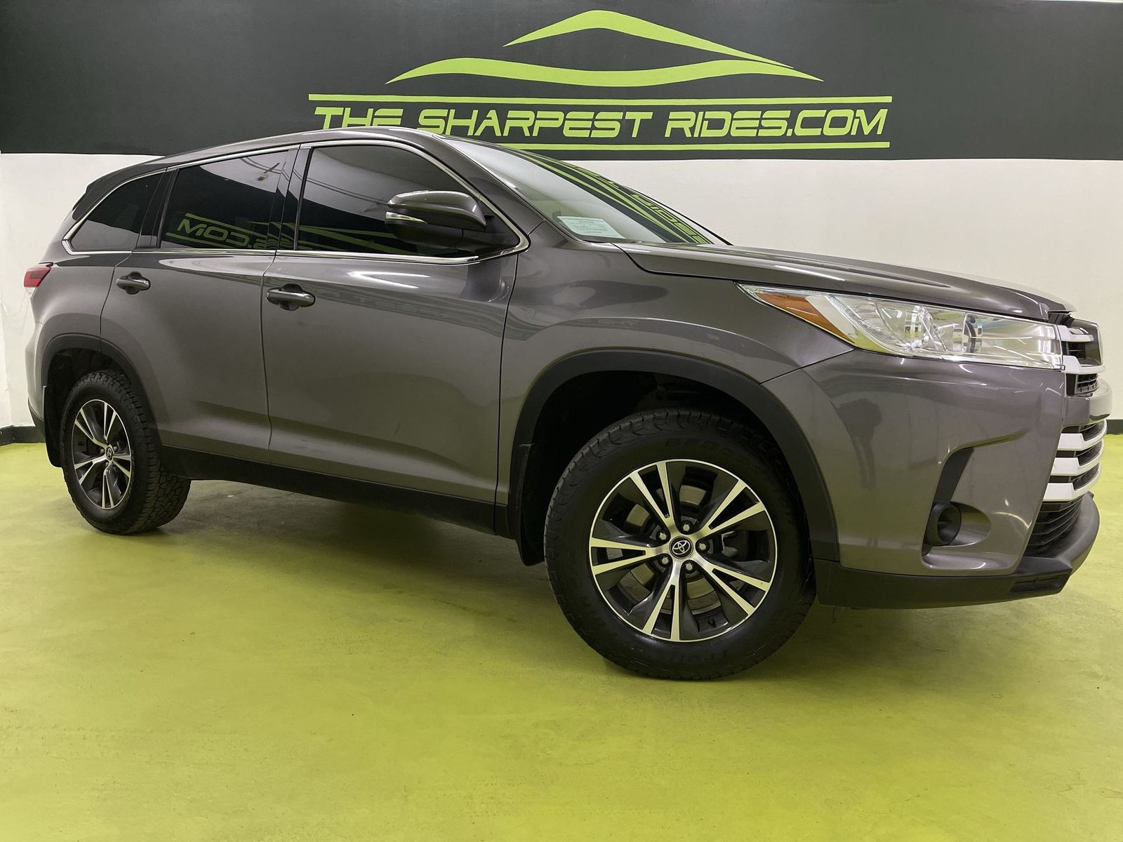 2019 Toyota Highlander LE The Sharpest Rides