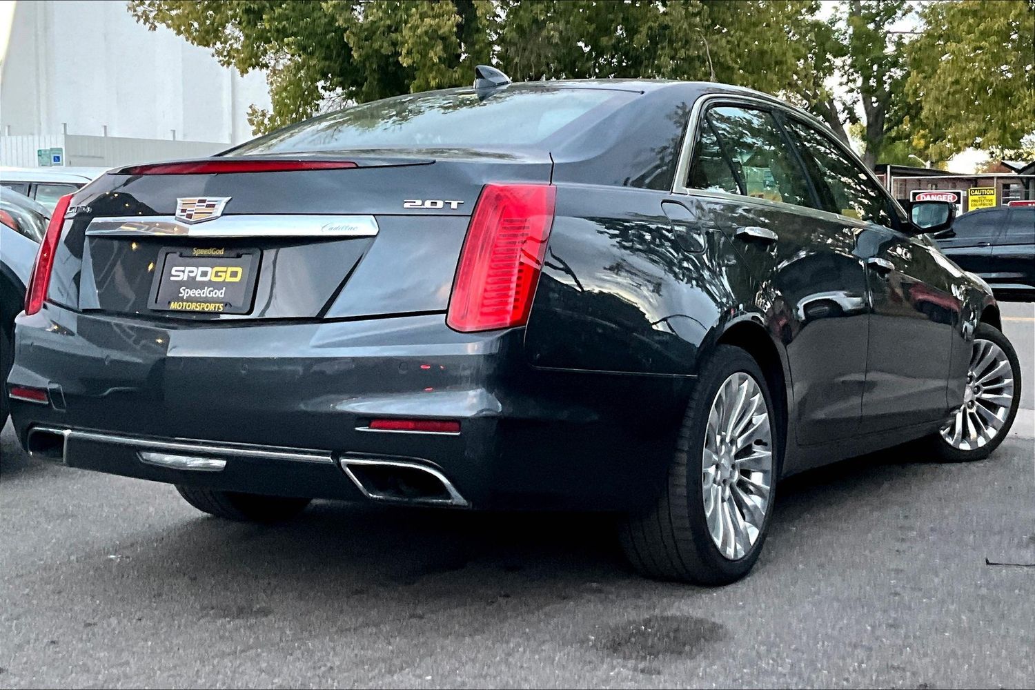 2016 Cadillac CTS Luxury photo 2