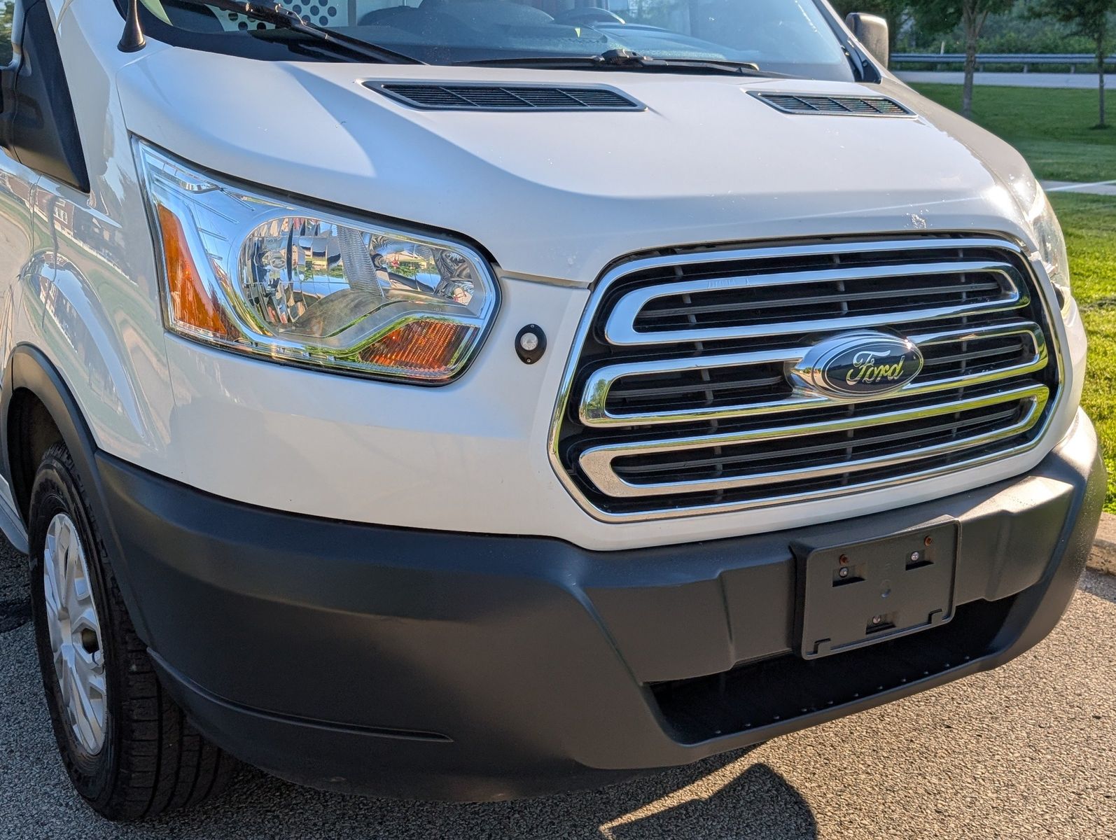 2017 Ford Transit-250 11
