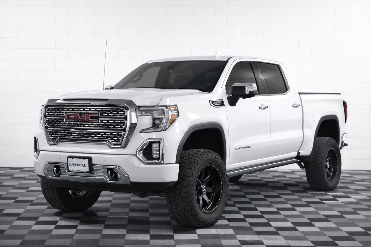 White 2019 GMC Sierra 1500 Denali Crew Cab 4WD Pickup Truck Four-Wheel Drive 8-Speed Automatic
