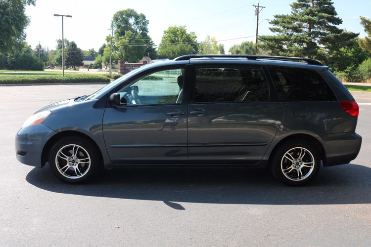 2009 Toyota Sienna LE 8-Passenger | Victory Motors of Colorado