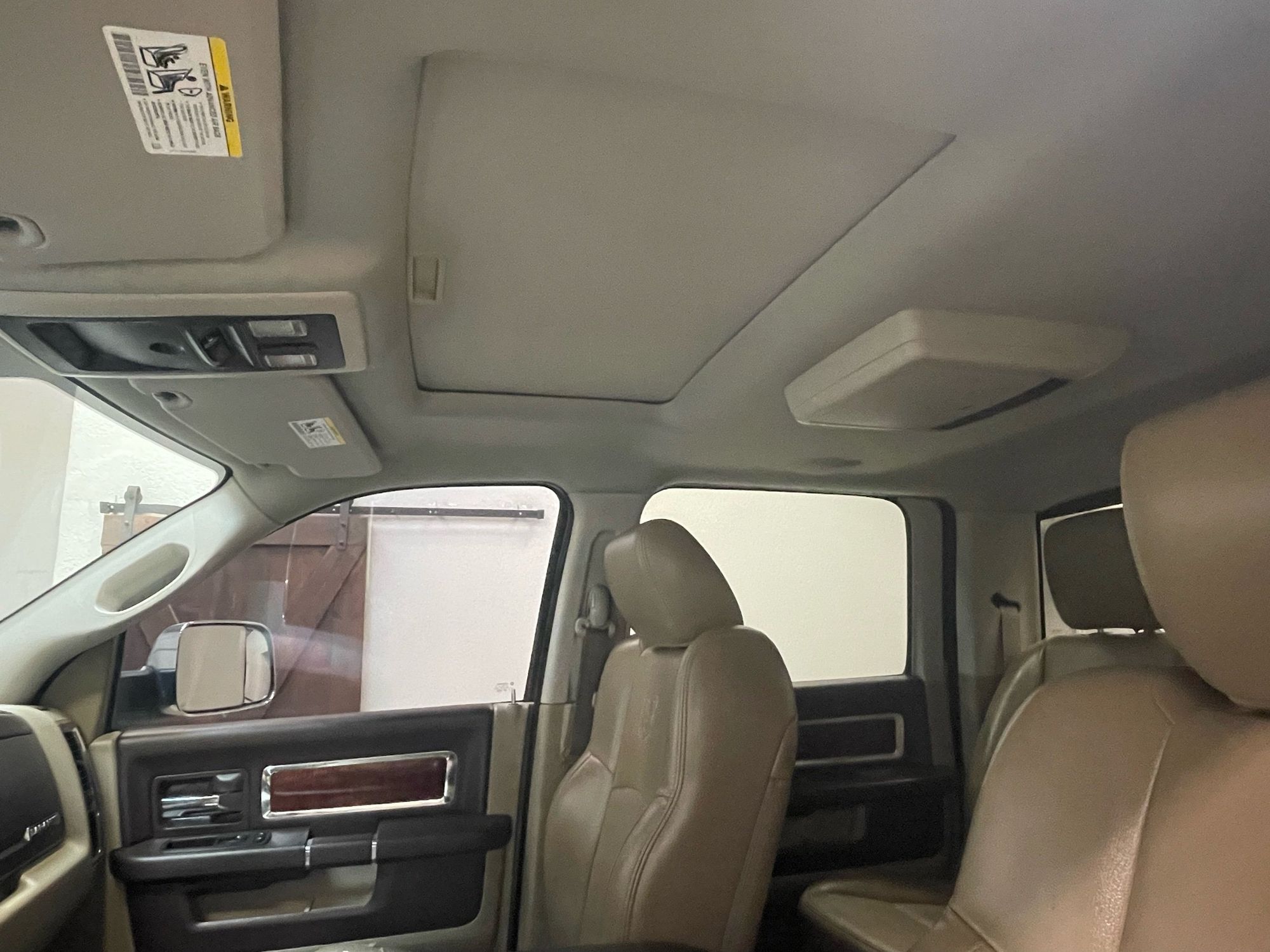 2012 Ram 3500 Laramie photo 14