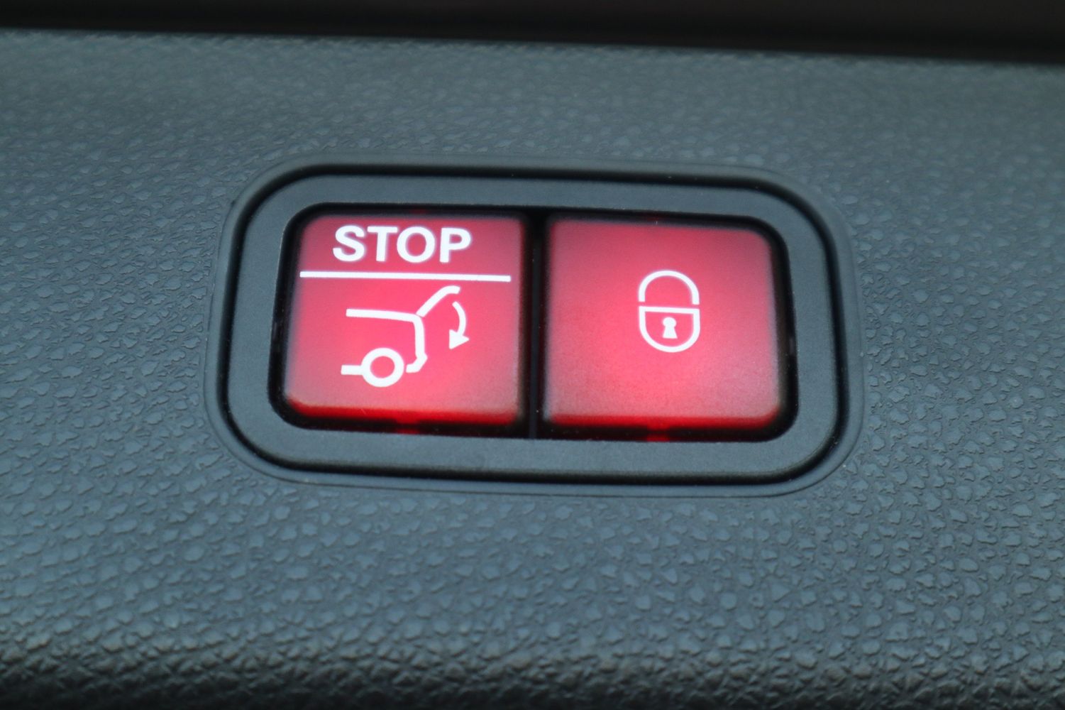 2014 MercedesBenz GLK 350 4MATIC Victory Motors of Colorado