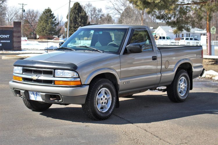 2000 Chevrolet S-10 | Victory Motors of Colorado