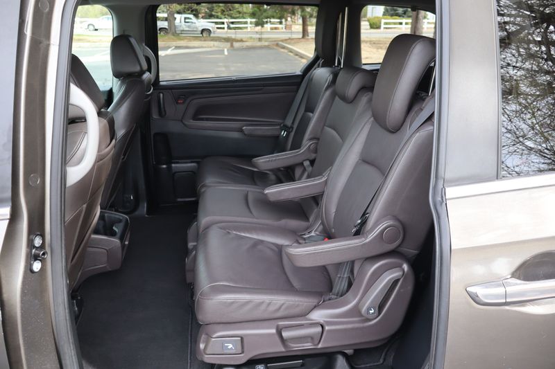 2018 Honda Odyssey EX-L | Victory Motors of Colorado