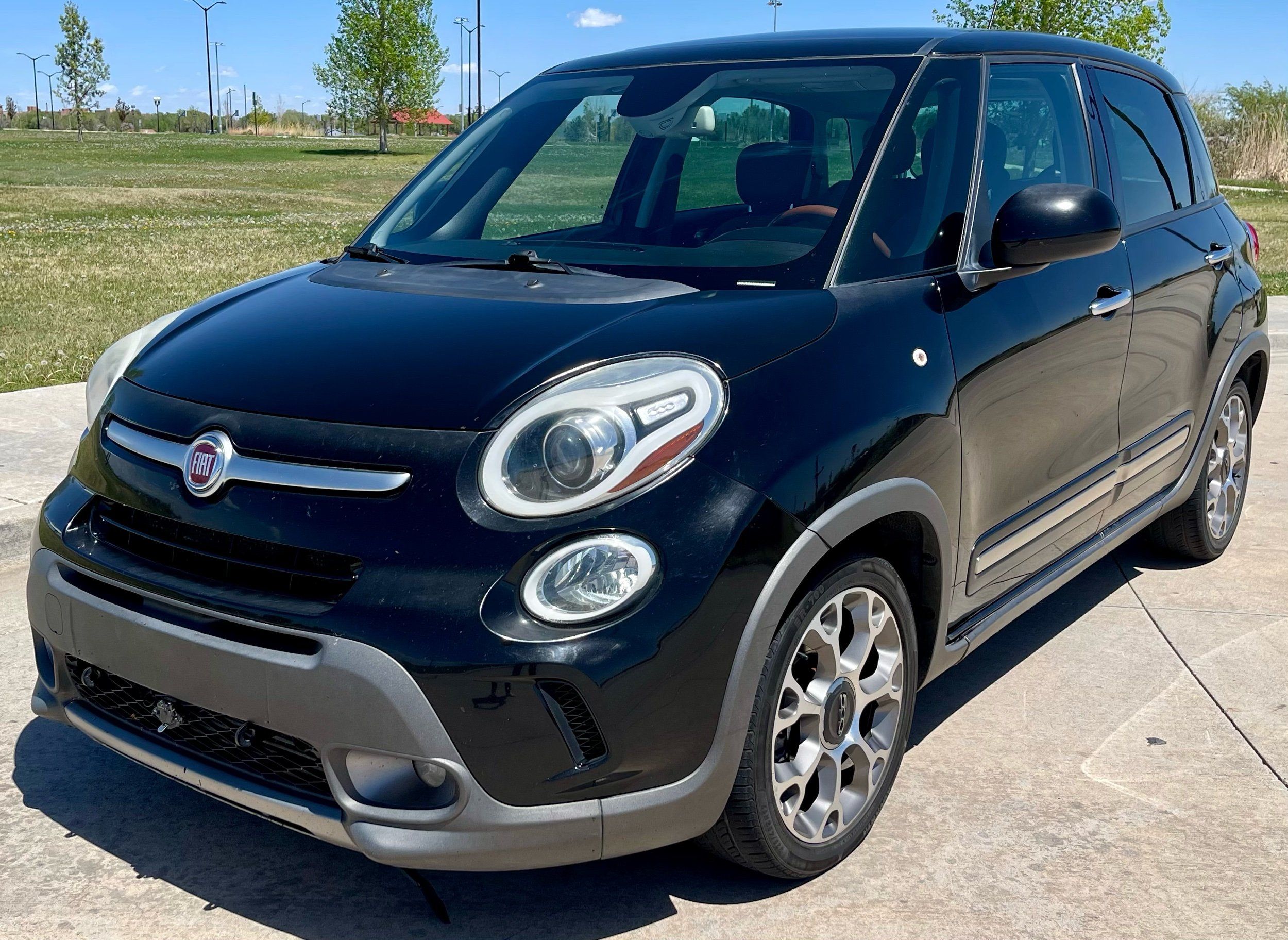 2014 FIAT 500L Trekking's photo