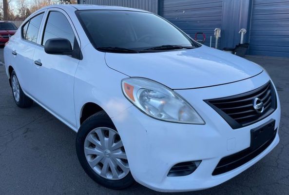 2012 Nissan Versa S