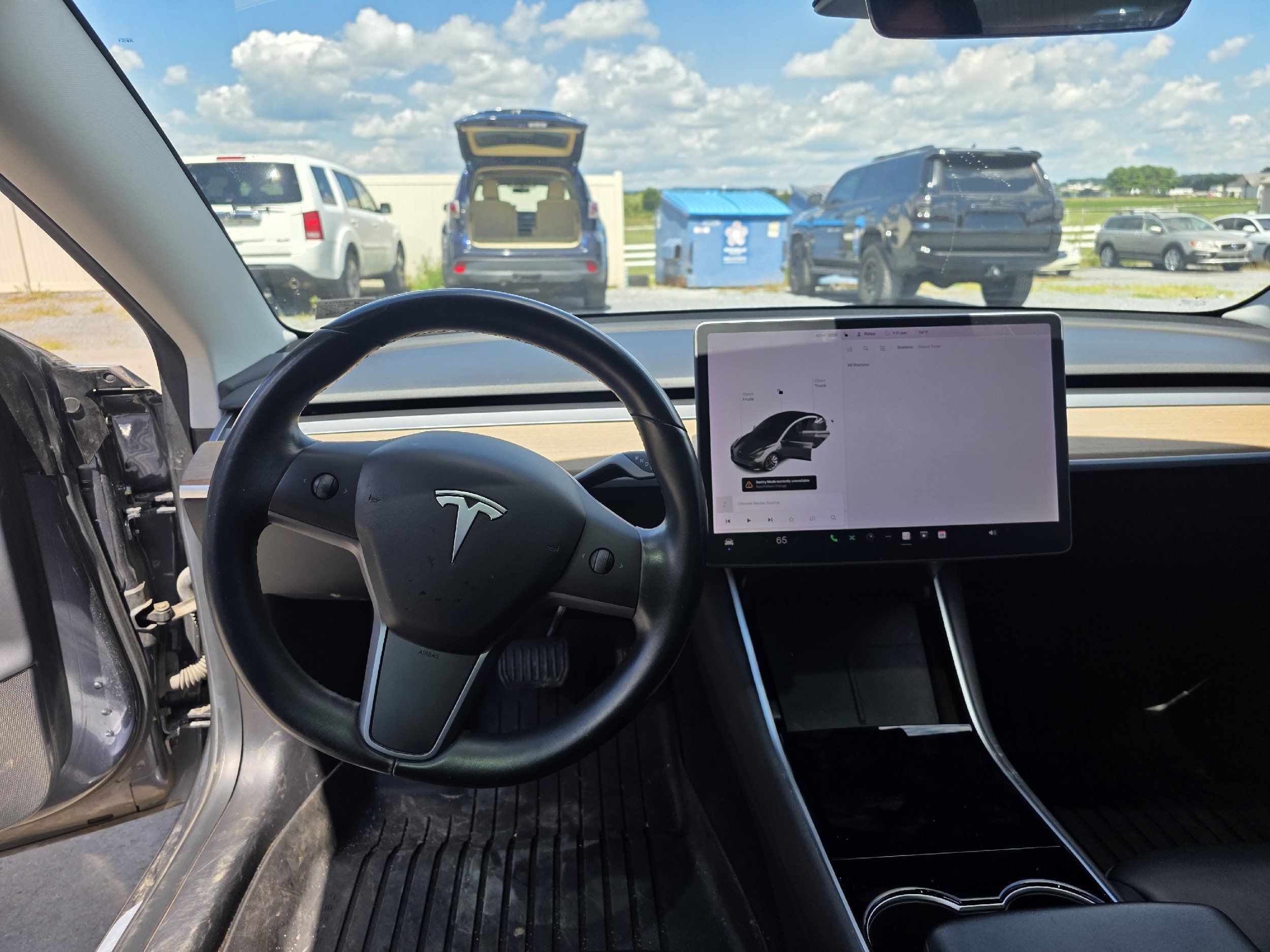 2019 Tesla Model 3 Long Range photo 15