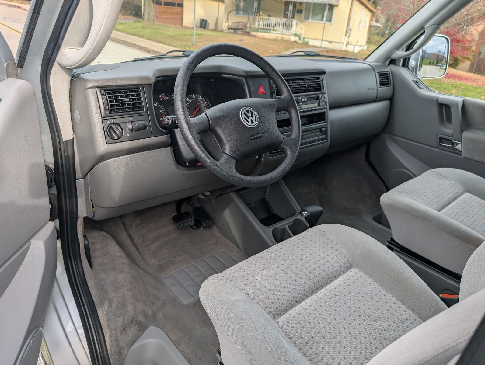 2003 Volkswagen EuroVan 79