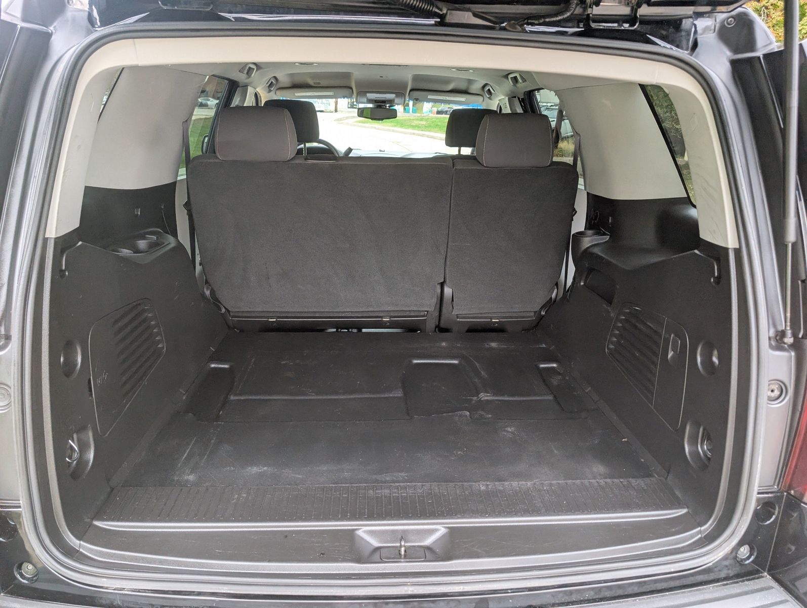 2017 Chevrolet Tahoe 24