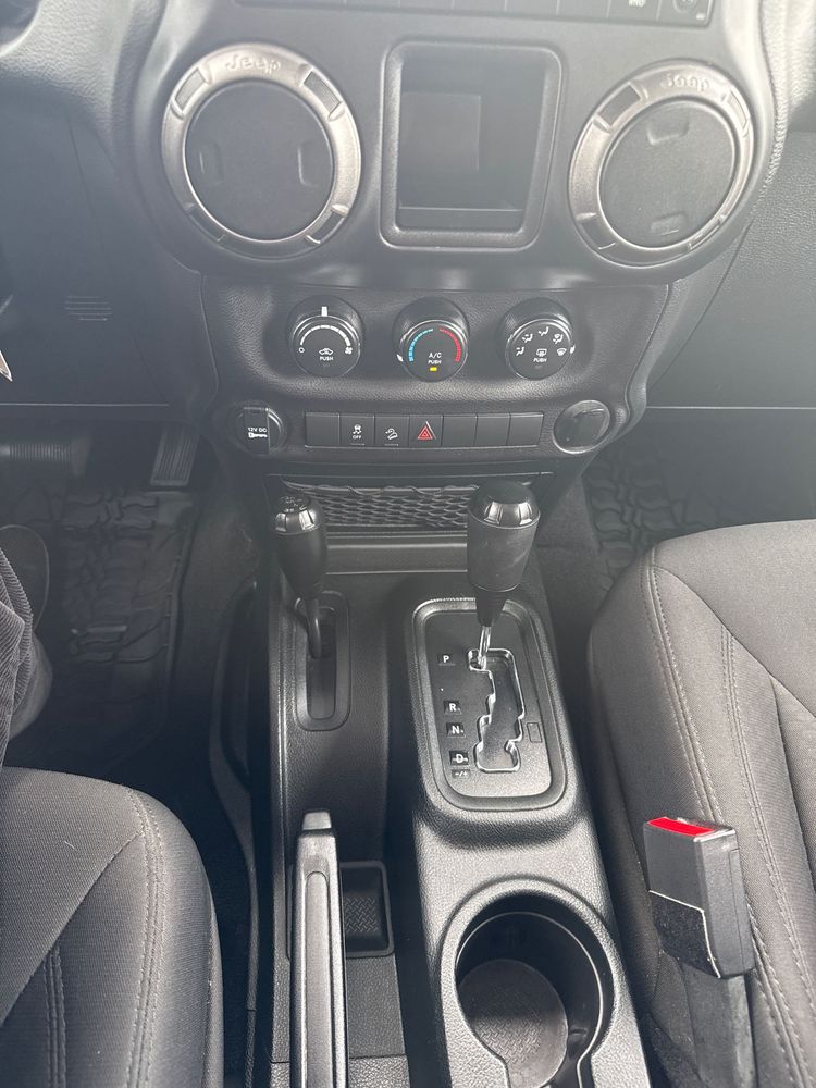2018 Jeep Wrangler Unlimited Sport S photo 19