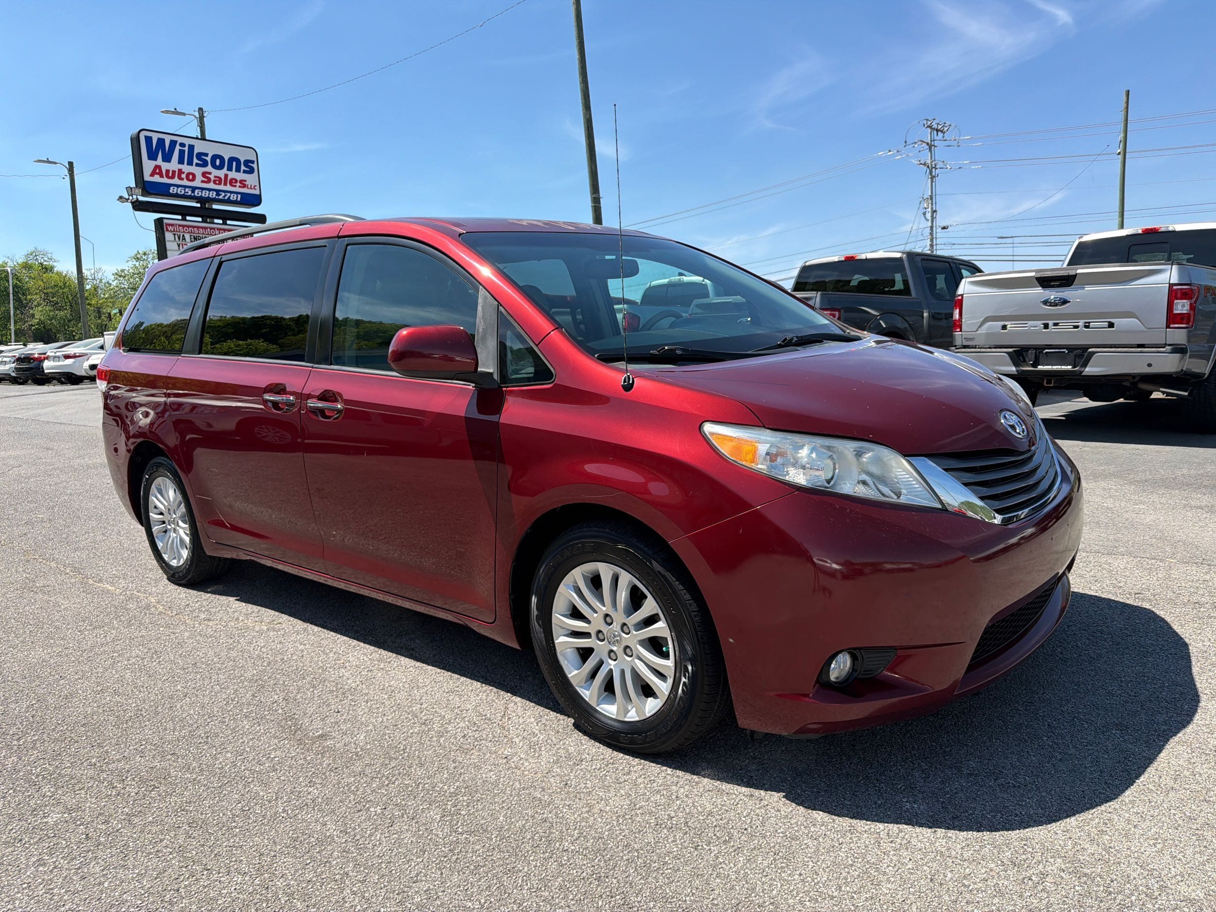 2013 Toyota Sienna XLE