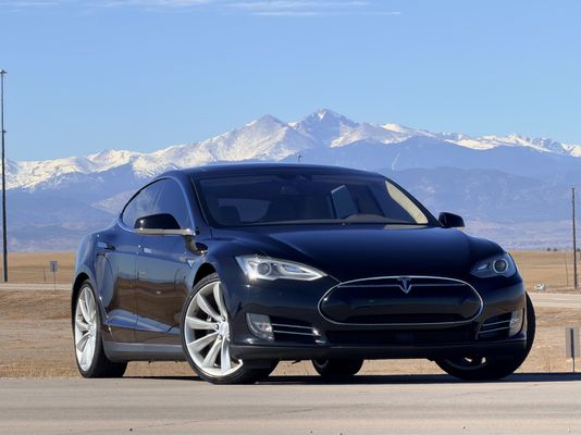 2015 Tesla Model S S