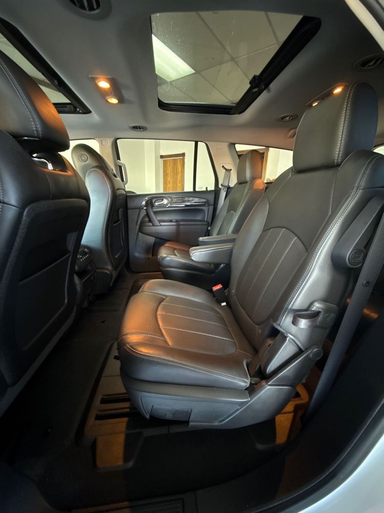 2017 Buick Enclave Premium photo 15