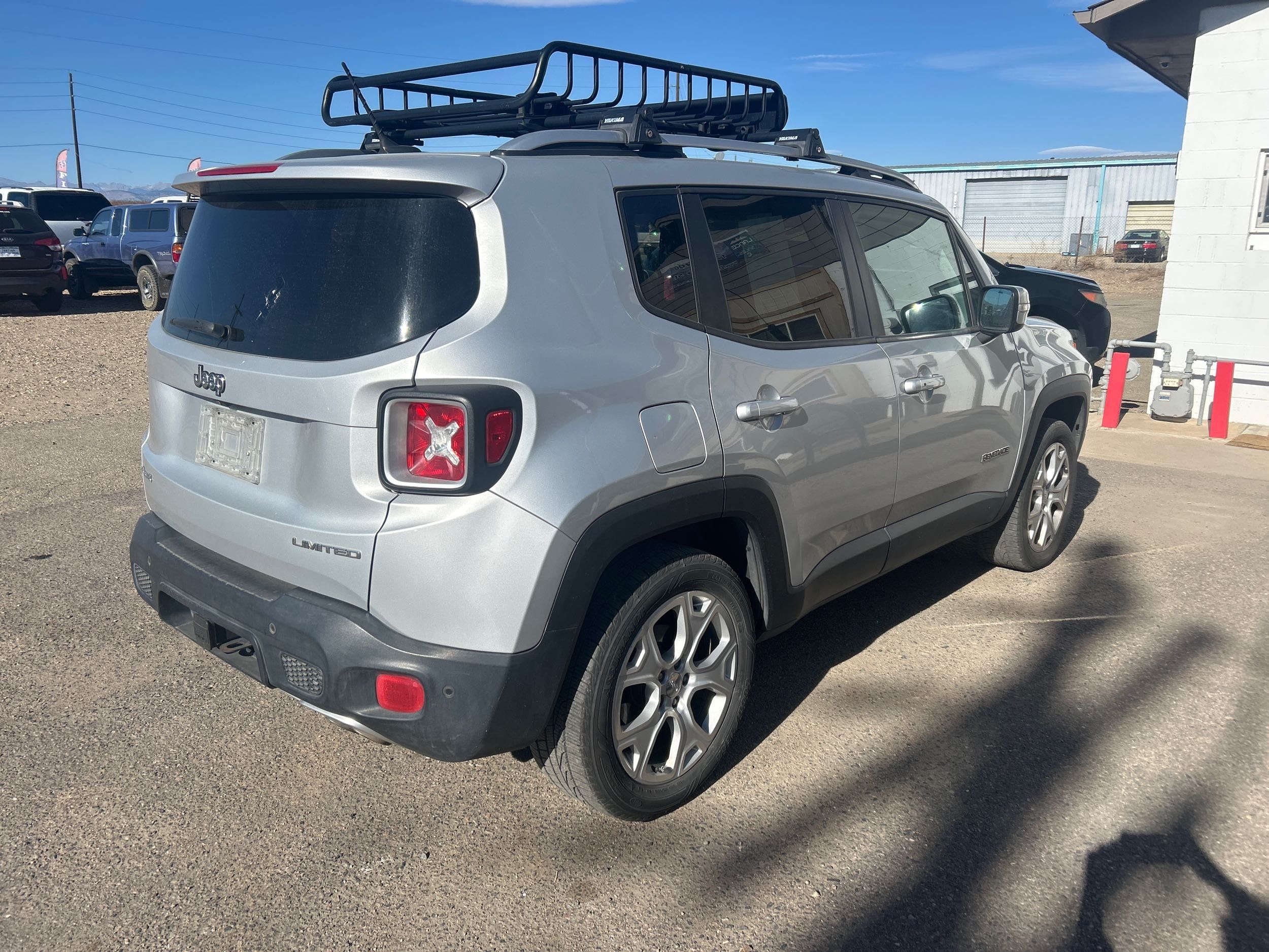 2015 Jeep Renegade Limited photo 4