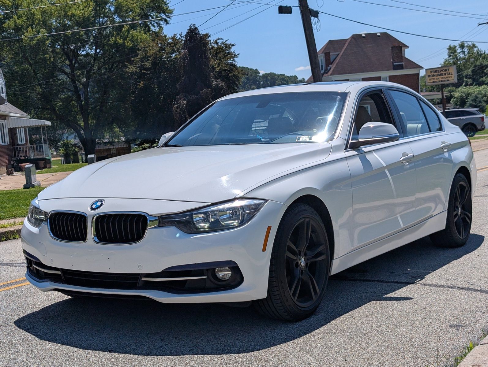 2017 BMW 330i 23