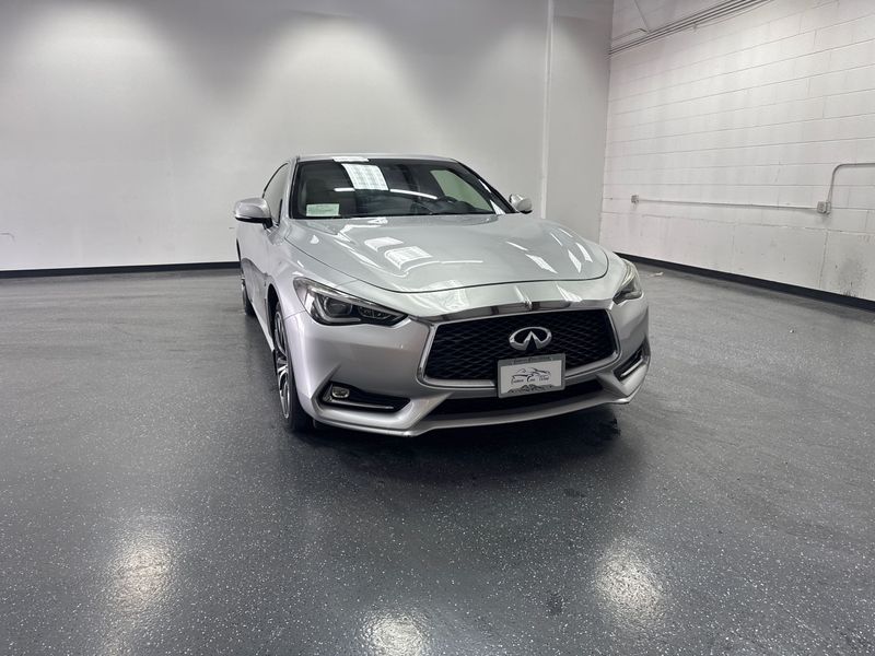 2017 INFINITI Q60 2.0t Premium Coupe AWD