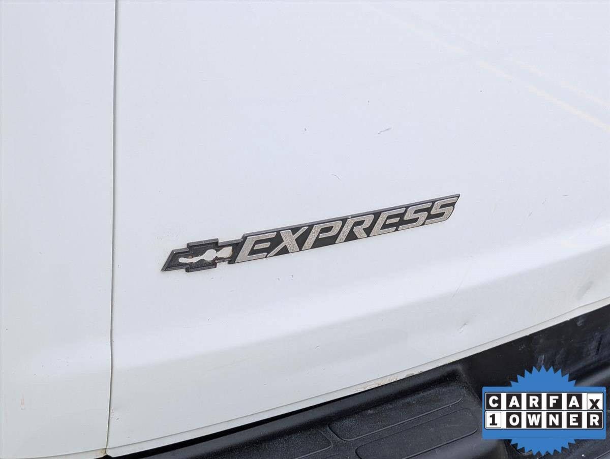 2018 Chevrolet Express 28